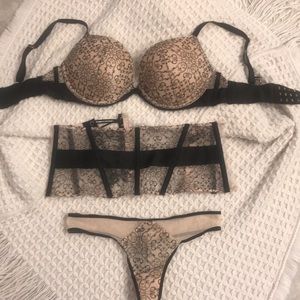 Victoria’s Secret bra panty and waist sincher set